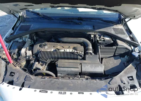 2013 Volvo S60 T5 z USA, uszkodzony, nr VIN YV1612FS1D2202815